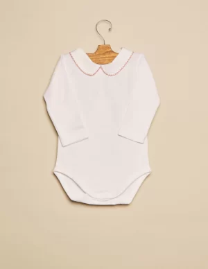 body_cuello_beb_pespuntes_0-3.webp NÍCOLI Body cuello bebé pespuntes rosa< Bodies