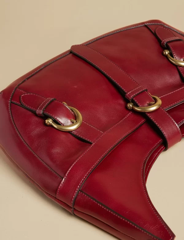 bolso_gr_hebillas_granate_1.webp NÍCOLI BOLSO GR HEBILLAS< Bolsos