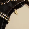 bolso_tachas_negro_1.webp NÍCOLI BOLSO TACHAS NEGRO< Bolsos
