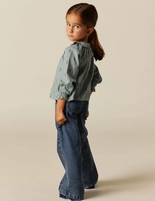 camisa_azul_flor_pequea_2-1.webp NÍCOLI CAMISA AZUL FLOR PEQUEÑA< Camisas