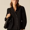 camisa_cuello_perkins_tac_0.webp NÍCOLI CAMISA CUELLO PERKINS TACHUELAS< Denim | Camisas