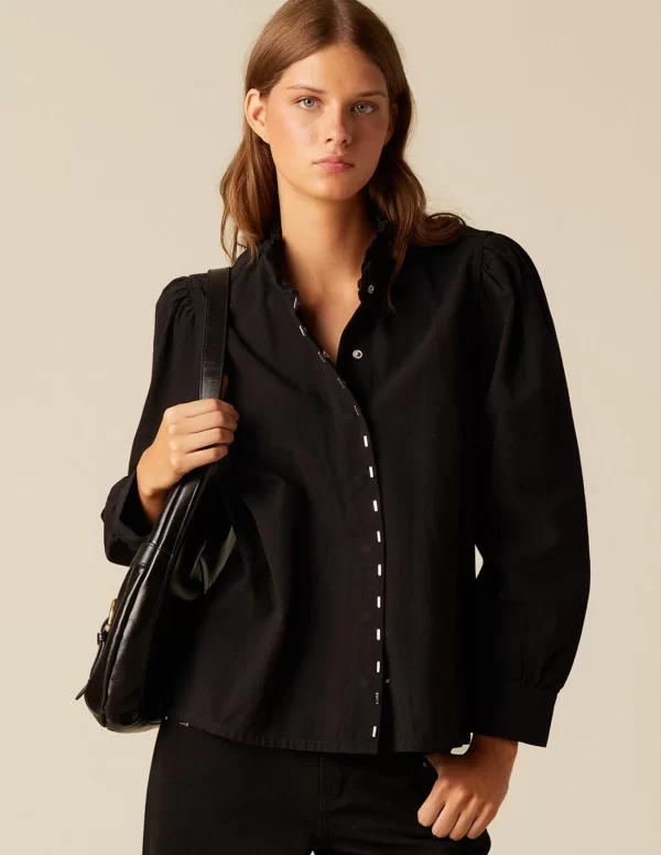 camisa_cuello_perkins_tac_0.webp NÍCOLI CAMISA CUELLO PERKINS TACHUELAS< Denim | Camisas
