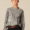 camisa_flor_hoja_azul_0.webp NÍCOLI CAMISA FLOR HOJA AZUL< Camisas