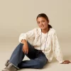 camisa_flor_pequea_granat_1.webp NÍCOLI CAMISA FLOR PEQUEÑA< Camisas