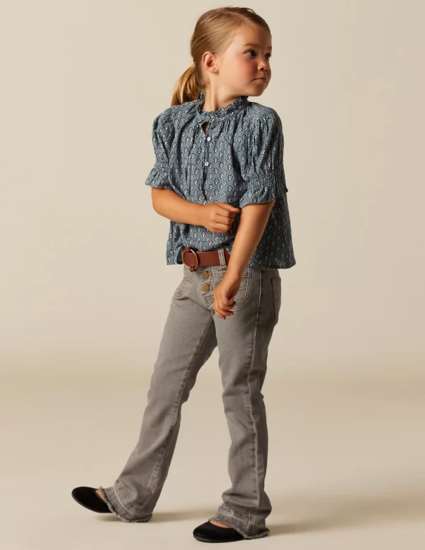 camisa_flor_ramito_azul_1-2.webp NÍCOLI CAMISA FLOR RAMITO AZUL< Camisas
