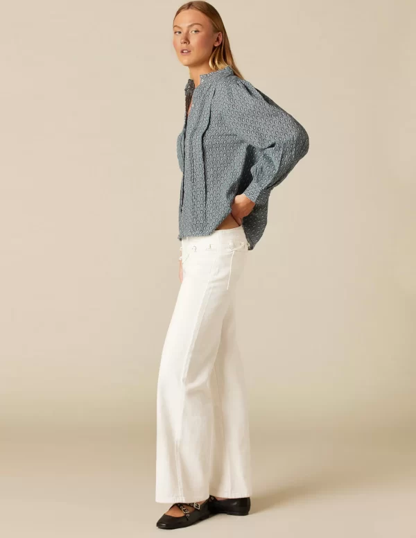camisa_flor_ramito_azul_1.webp NÍCOLI CAMISA FLOR RAMITO AZUL< Camisas