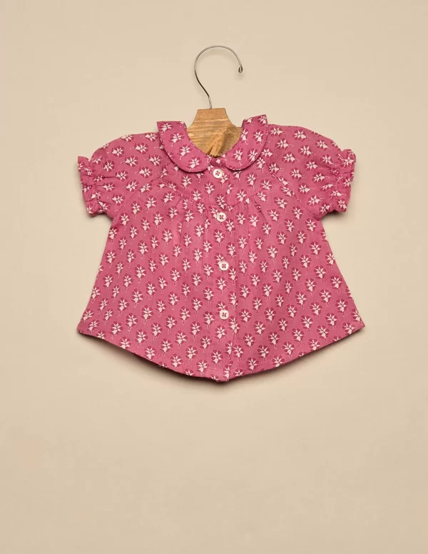 camisa_flor_ramito_fresa_0-2.webp NÍCOLI CAMISA FLOR RAMITO< Camisas