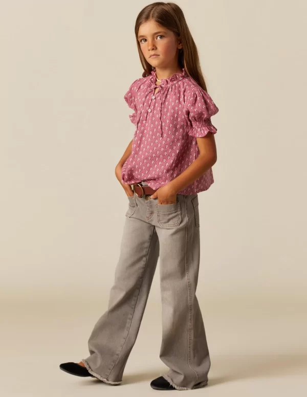 camisa_flor_ramito_fresa_1-1.webp NÍCOLI CAMISA FLOR RAMITO< Camisas