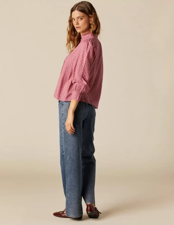 camisa_flor_ramito_fresa_2.webp NÍCOLI CAMISA FLOR RAMITO< Camisas