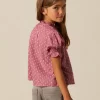 camisa_flor_ramito_fresa_3-1.webp NÍCOLI CAMISA FLOR RAMITO< Camisas