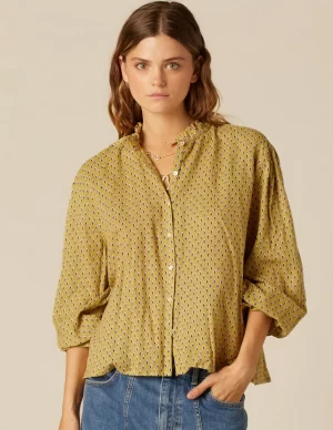 camisa_hojitas_mostaza_0.webp NÍCOLI CAMISA HOJITAS< Camisas