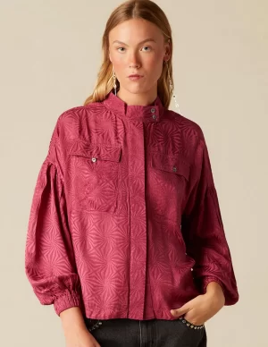 camisa_jacquard_fresa_0.webp NÍCOLI CAMISA JACQUARD FRESA< Camisas