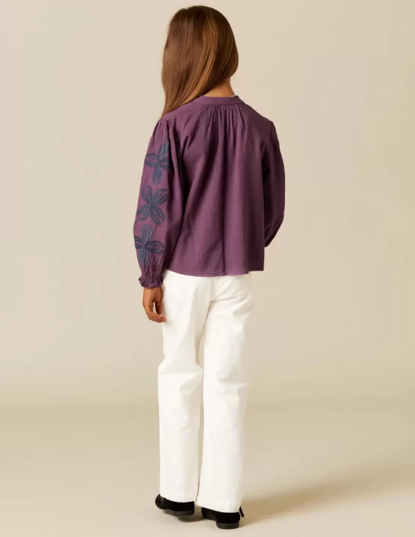 camisa_mora_bordado_flor_3-1.webp NÍCOLI CAMISA MORA BORDADO FLOR< Camisas