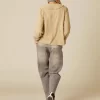 camisa_raya_mostaza_nidos_3.webp NÍCOLI CAMISA RAYA NIDOS< Camisas