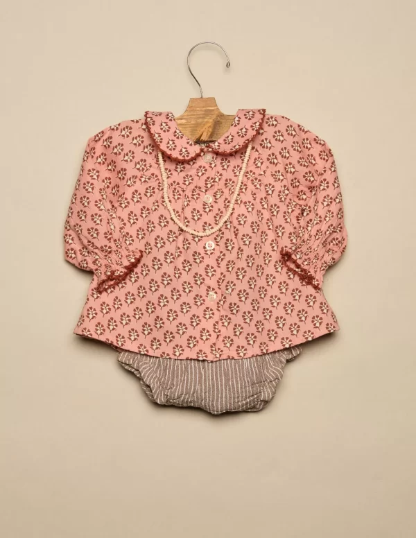 camisa_rosa_flor_marrn_1-1.webp NÍCOLI CAMISA ROSA FLOR MARRÓN< Camisas