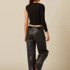 NÍCOLI CAMISETA ASIMéTRICA NEGRA< Camisetas | Tops
