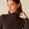 NÍCOLI CAMISETA SOLIDARIA CUELLO VUELTO RAYA MARRÓN< Camisetas