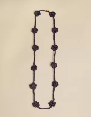 collar_flor_punto_mora_0.webp NÍCOLI COLLAR FLOR PUNTO MORA< Collares | Collares