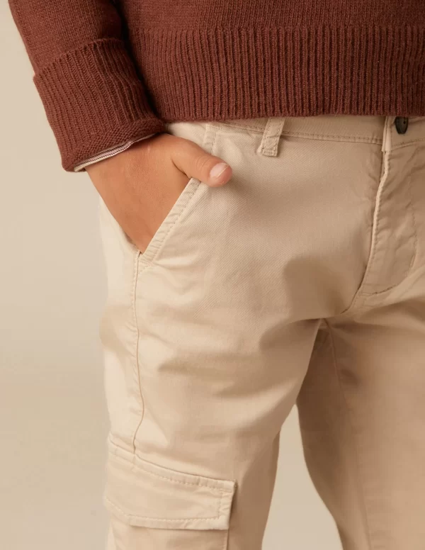 pantaln_cargo_largo_arena_2-1.webp NÍCOLI PANTALÓN CARGO LARGO< Pantalones