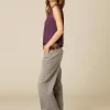pantaln_gris_recto_costur_2.webp NÍCOLI PANTALÓN GRIS RECTO COSTURAS< Denim | Pantalones