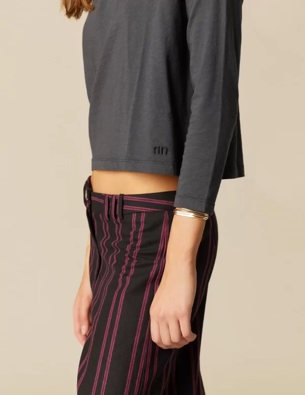 pantaln_negro_raya_mora_1.webp NÍCOLI PANTALÓN NEGRO RAYA< Pantalones