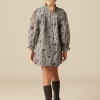 NÍCOLI VESTIDO FLOR HOJA AZUL< Vestidos